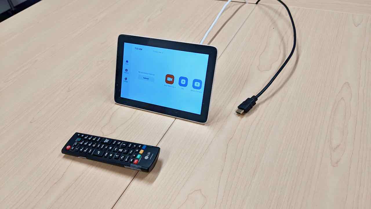 240a : Tabletop Controller + Remote